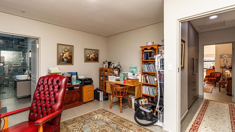 3 Bedroom Property for Sale in Outeniqua Strand Western Cape